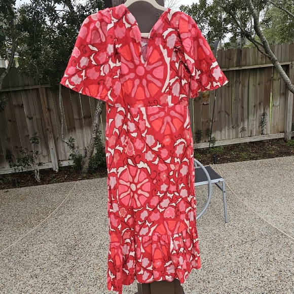 Rhode Red Zinnia Floral Print Bell Sleeve Keyhole Back Midi Dres 8 - Picture 9 of 11